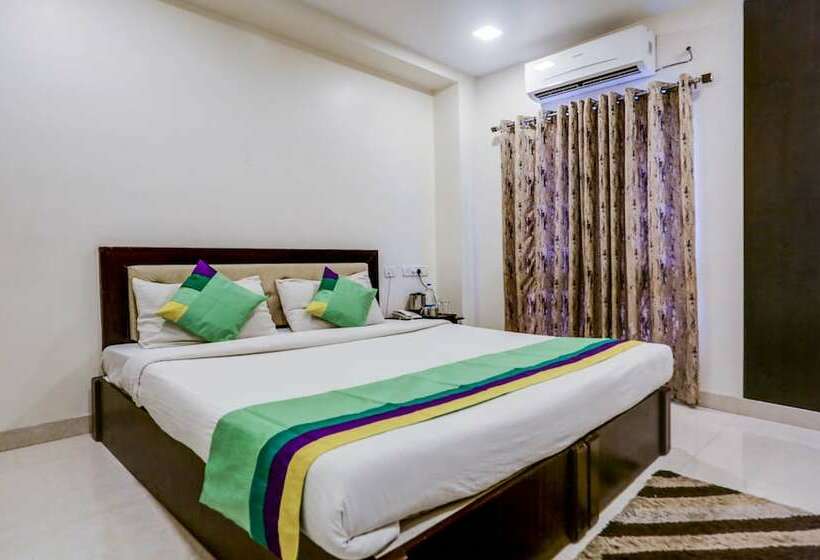 Quarto Estandar, Royal Elite Madurai