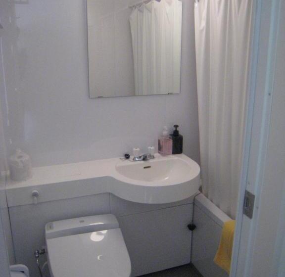 اتاق استاندارد یک نفره, Kumagaya Royal Hotel Suzuki