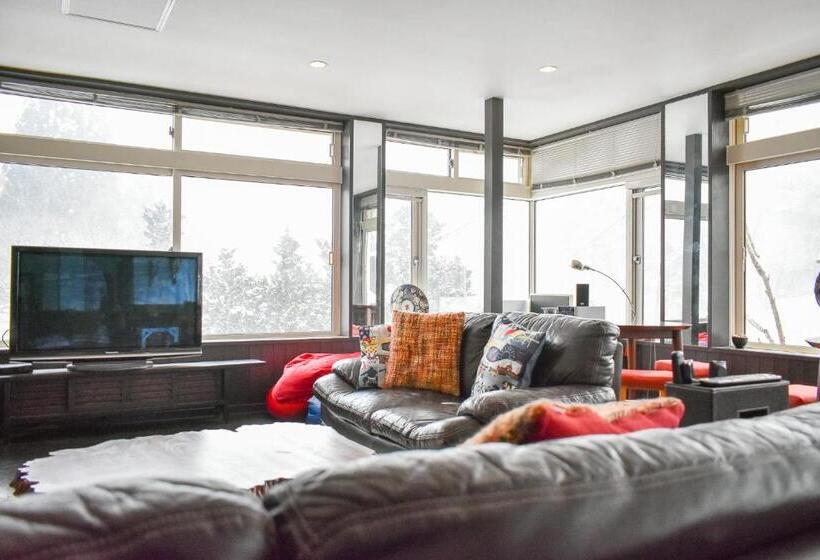 Номер Стандарт Четырехместный Совместный Санузел, Asuka Lodge