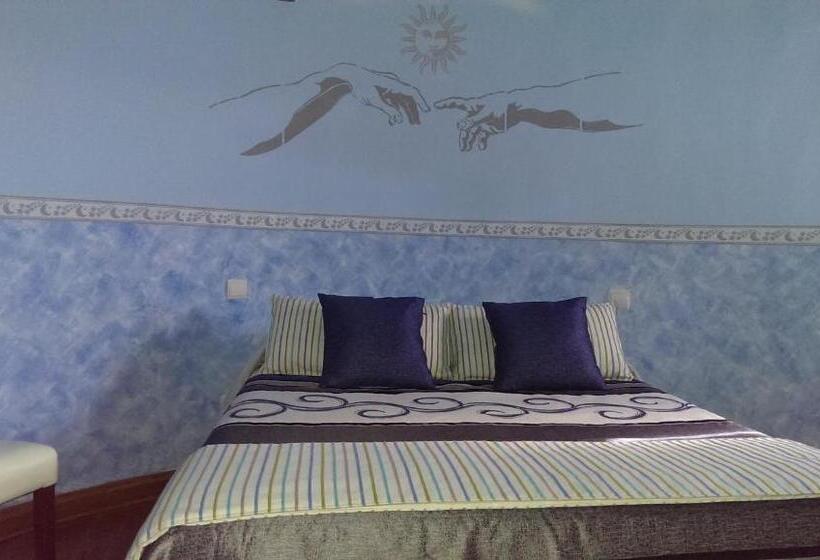 수피리어 자쿠지 룸, Habitaciones Y Estudios  Hotel Posada De Cantabria   Terraza Panorámica  Gintonic Bar
