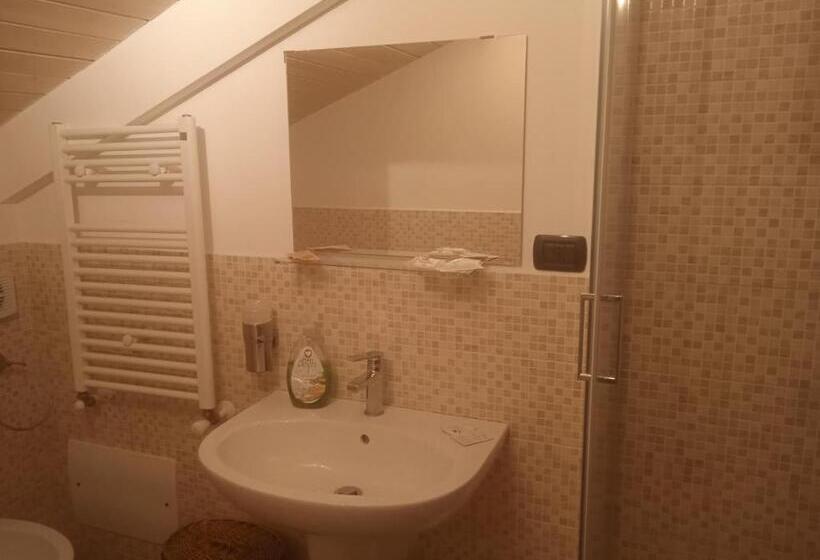 اتاق لوکس, B&b Etna Country