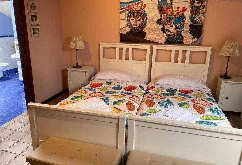 اتاق لوکس, B&b Etna Country