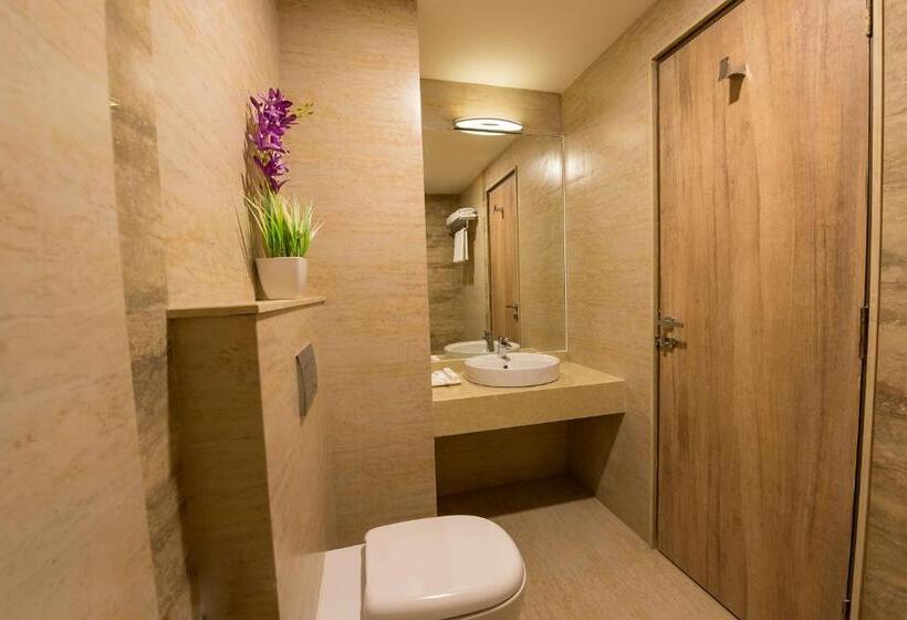 Семейный Номер Deluxe, Chenthur Park