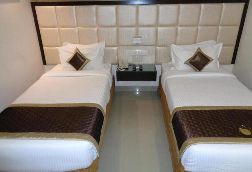 اتاق لوکس, The Avr Hotels & Banquets