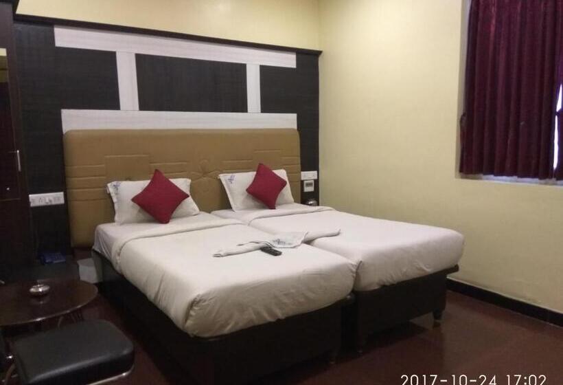Семейный Номер, Aakash Residency