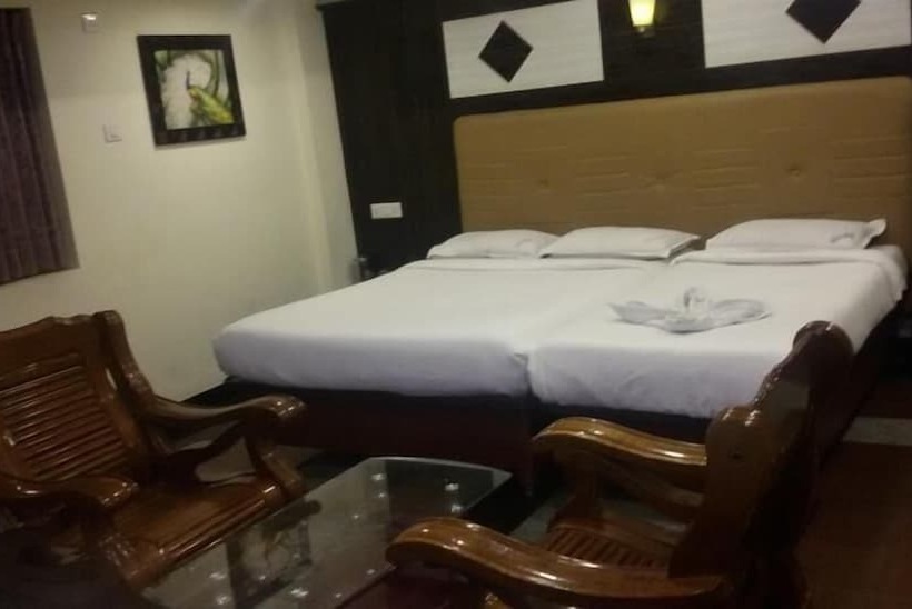 Семейный Номер, Aakash Residency