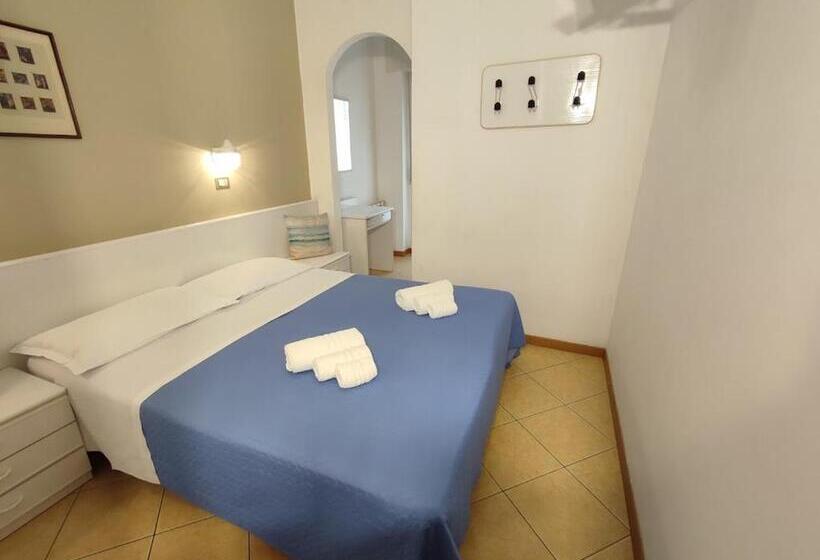 Standardzimmer, Athena B&b