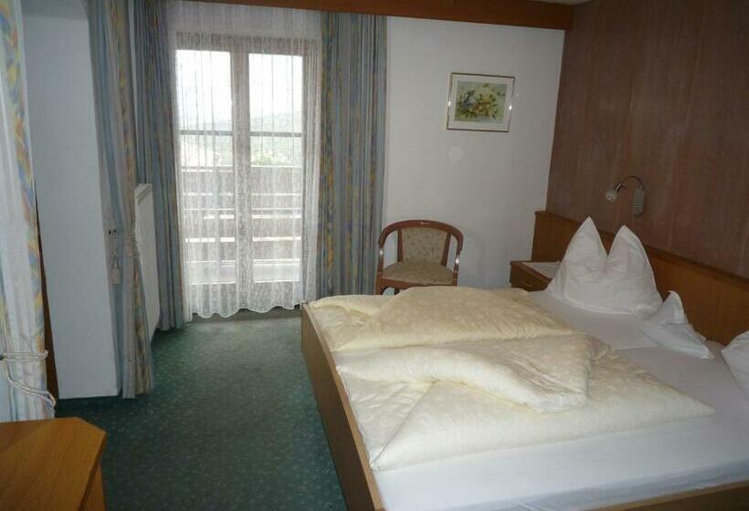 Номер Стандарт с Балконом, Garni Hotel Tritscherhof