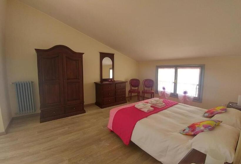 Номер Стандарт с Балконом, Albergo Motta