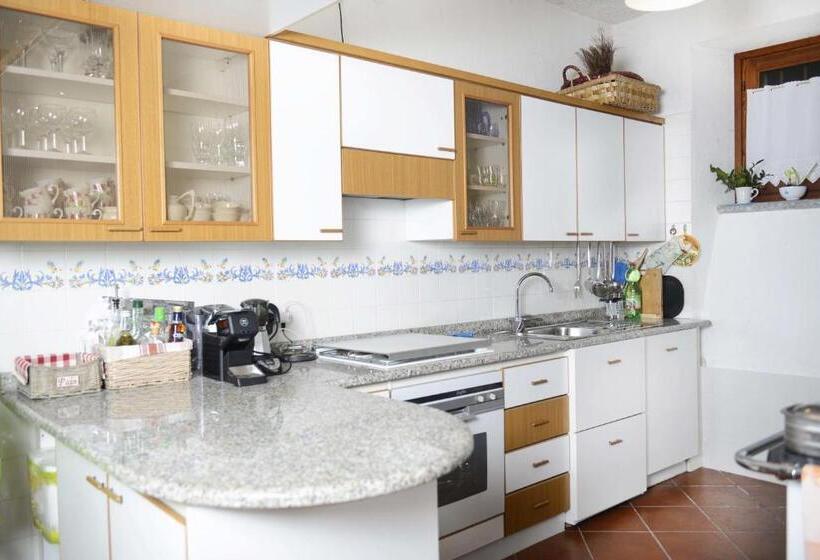 Номер Стандарт Вид на Сад, Villa Pinetina B&b