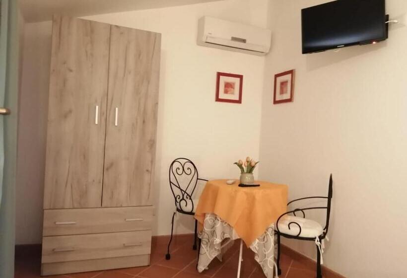 Номер Стандарт Четырехместный Совместный Санузел, B&b 8380 Saturnia Terme