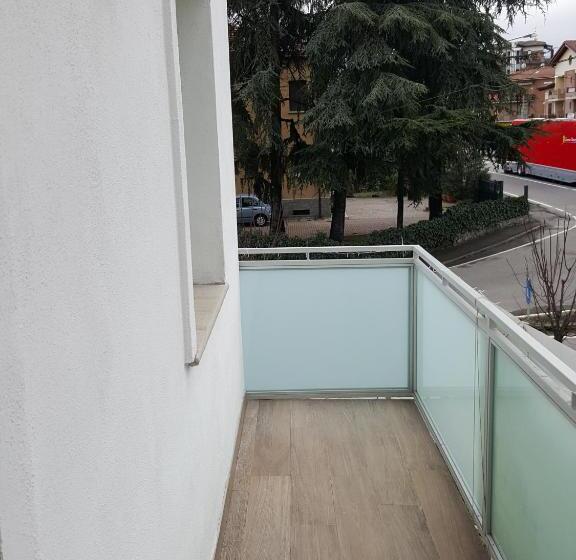 Номер Deluxe с Балконом, H5 5h Luxury Room