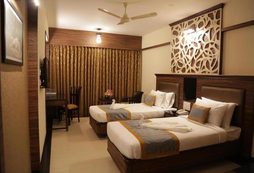 Quarto Estandar, Rangalaya Royal