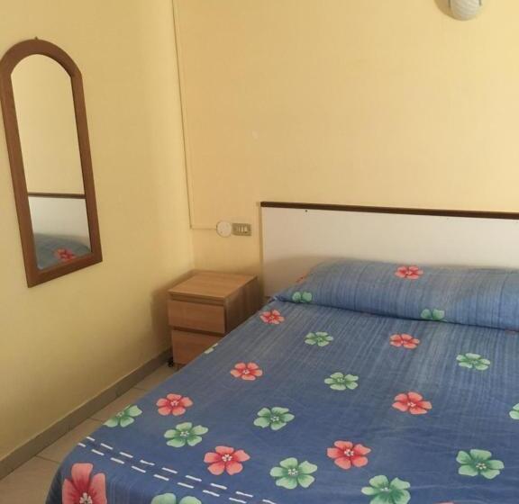 스탠다드 트리플 룸, B&b Baia Dello Stretto