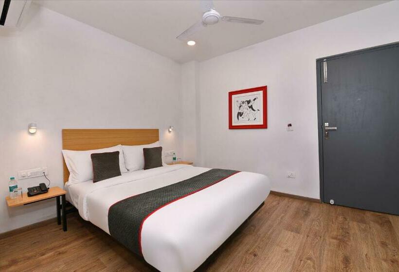 اتاق کلاسیک سه تخته, Super Townhouse Function Inn Near Chaudhary Charan Singh International Airport