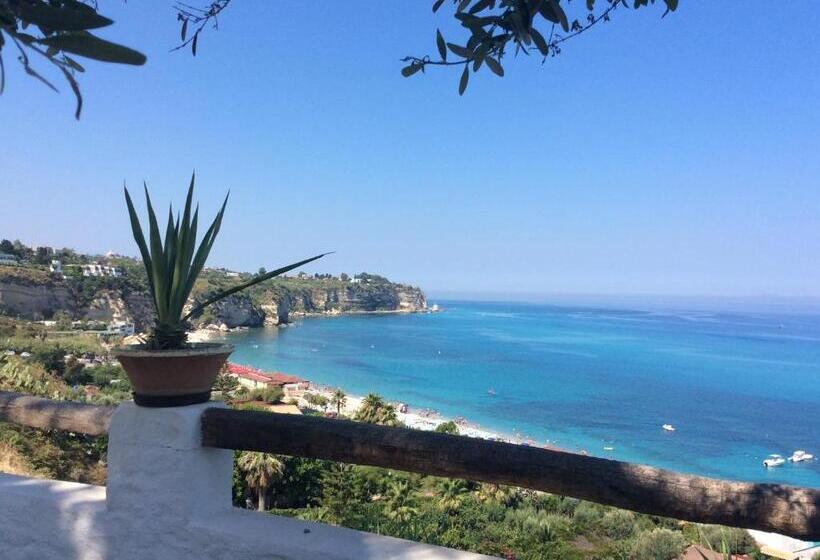 Номер Стандарт Вид на Море с Балконом, Lisca Bianca Tropea