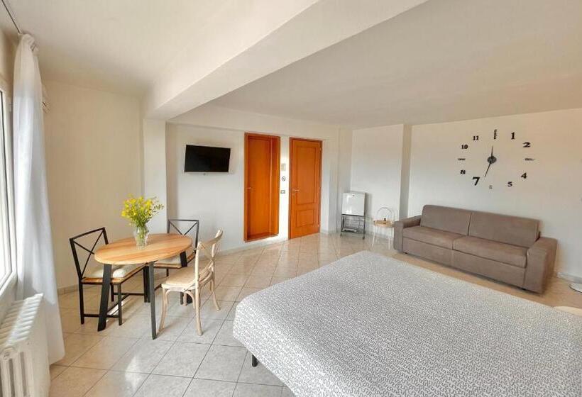 اتاق استاندارد چهار تخته, Albergo Vittoria