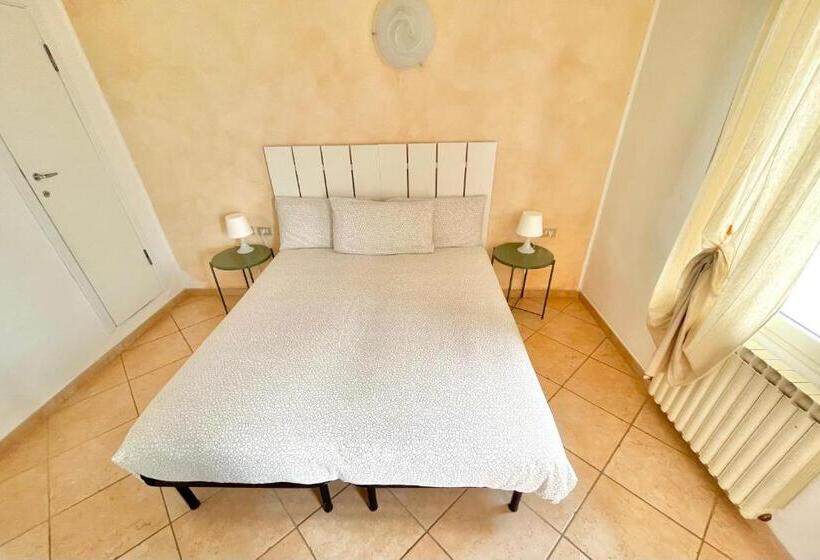 اتاق استاندارد یک نفره, Albergo Vittoria