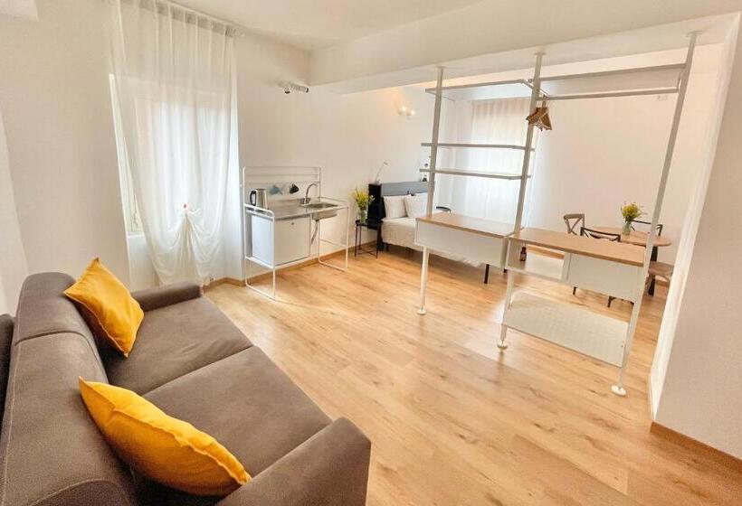 اتاق استاندارد چهار تخته, Albergo Vittoria