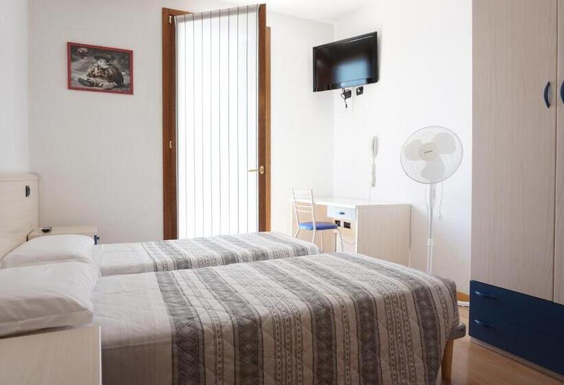 Номер Стандарт, B&b La Villetta