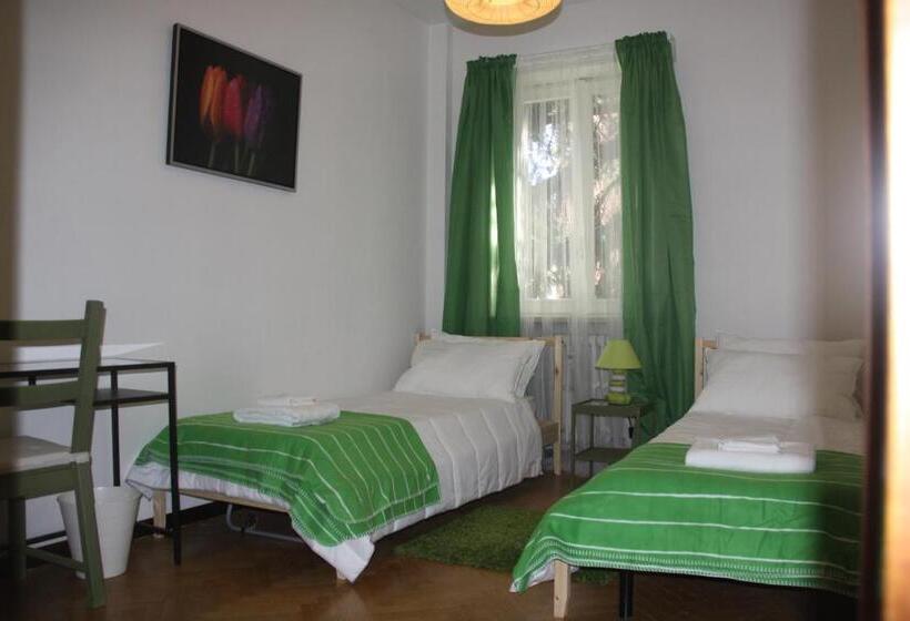 اتاق استاندارد, Lotus B&b