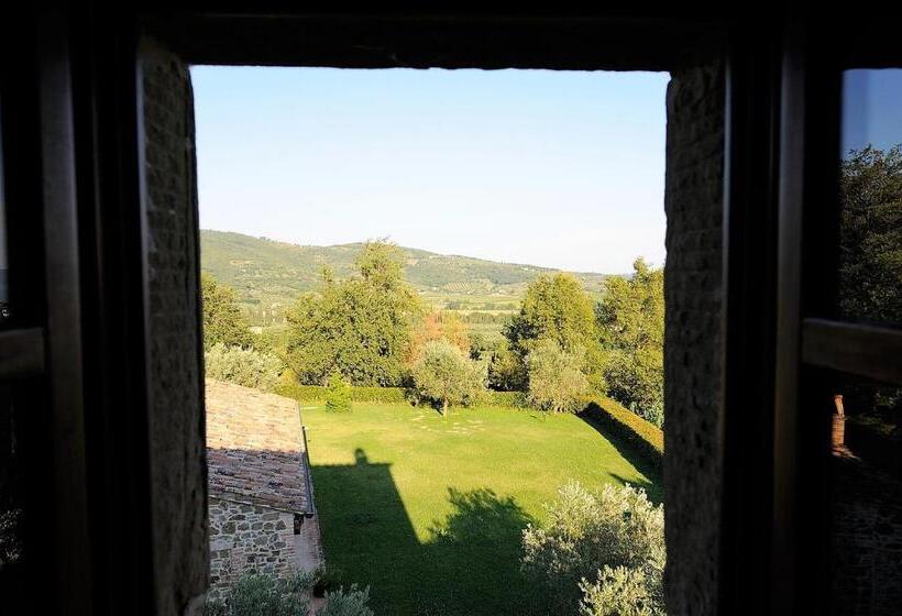آپارتمان 2 خوابه, Relais Borgo Torale