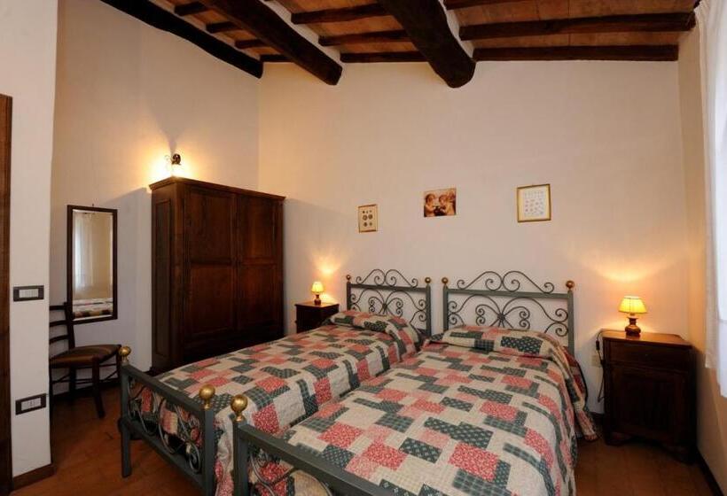 خانه 3 خوابه, Relais Borgo Torale