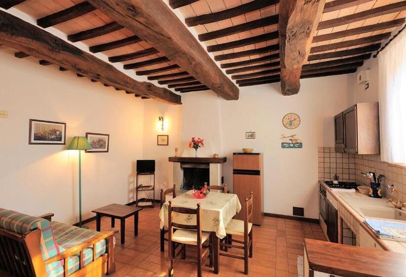 خانه 1 خوابه, Relais Borgo Torale