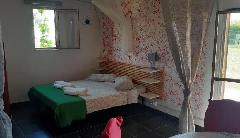 带花园景观的标准洋房, B&b Arcafelice