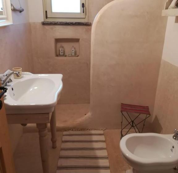 اتاق استاندارد سه نفره, B&b Giovannarolla Green House
