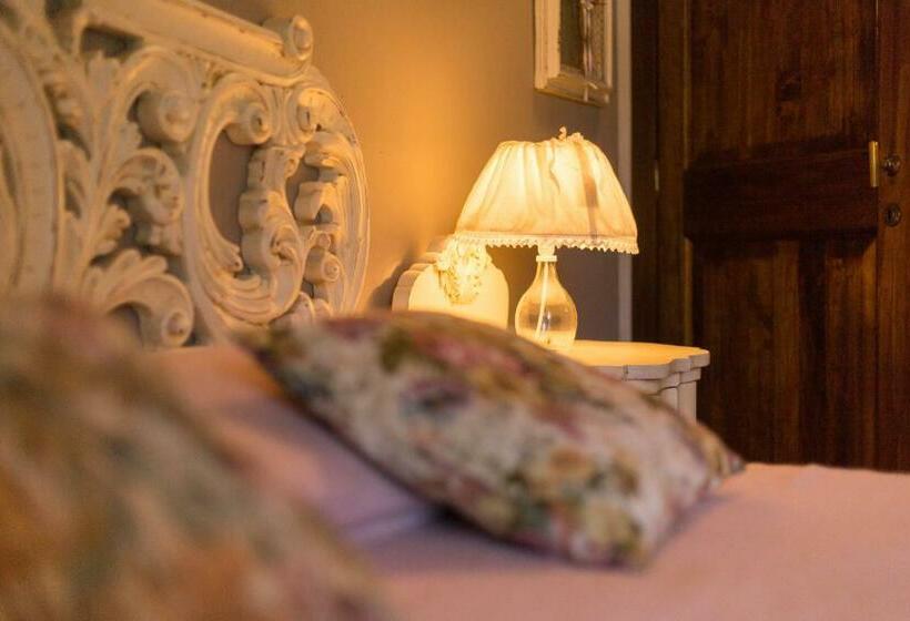 Quarto Estandar, Villa Corinna