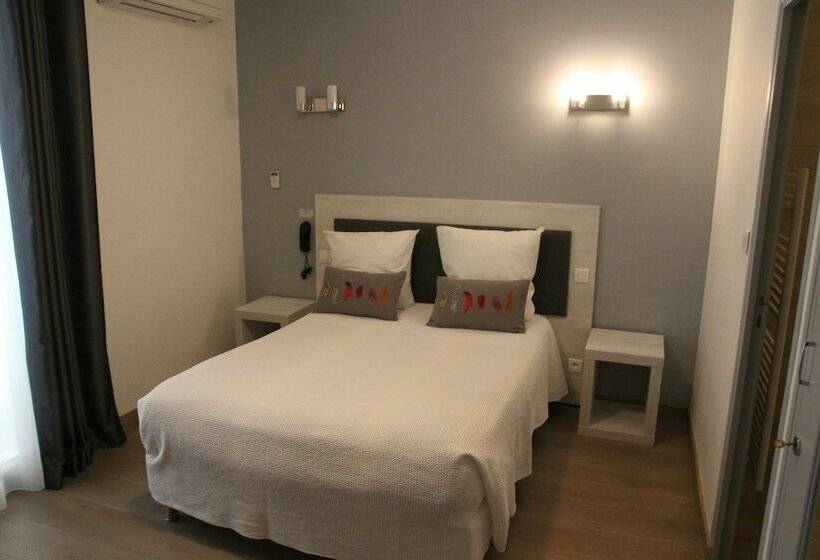 Номер Superior с Балконом, Hôtel Sampiero Corso