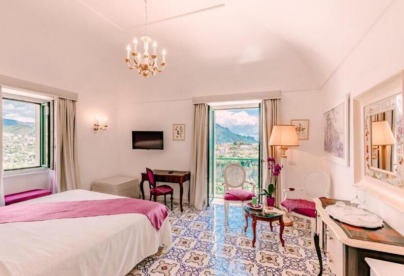 Deluxe Suite Sea View, Palazzo Pascal