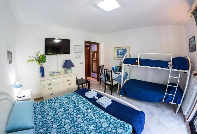 اتاق استاندارد چهار تخته, B&b Mare E Sole
