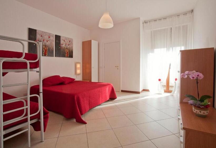 Четырехместный Номер Стандарт с Балконом, B&b Residenza Bianco Alle Grotte