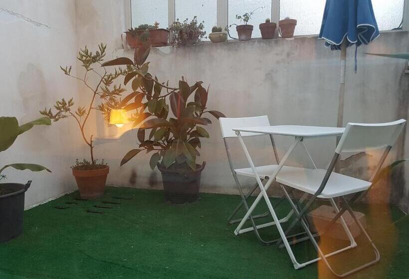 基本间, Borgo Marinaro