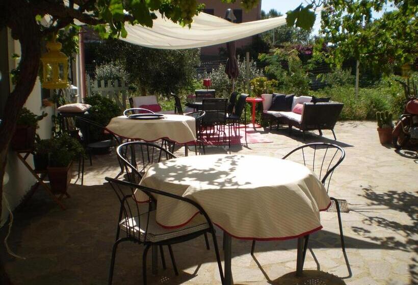 Номер Deluxe Вид на Сад, Il Giardino Di Emilio
