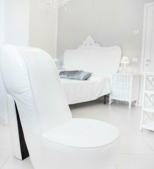 اتاق استاندارد, B&b The Divine