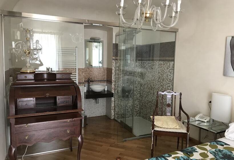 带1个卧室的带阳台的公寓, B&b Jsuite