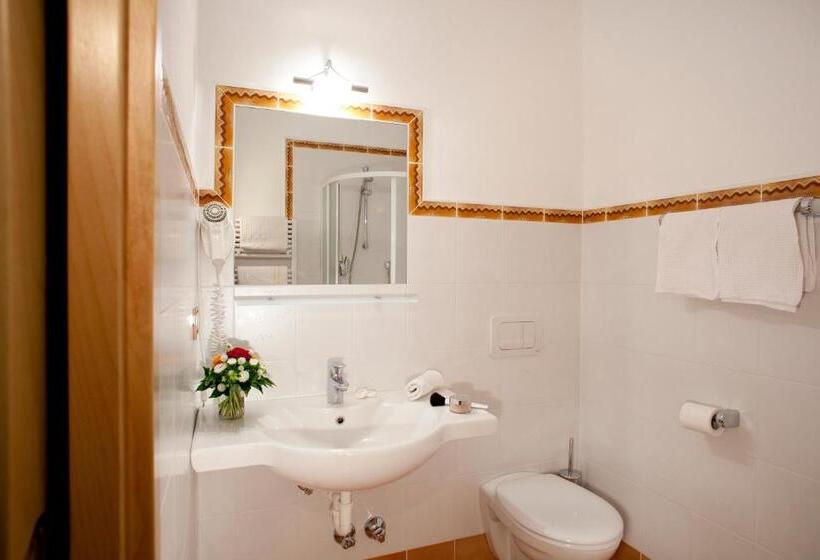 Quarto Economy Individual, Garni Appartement Gartenheim