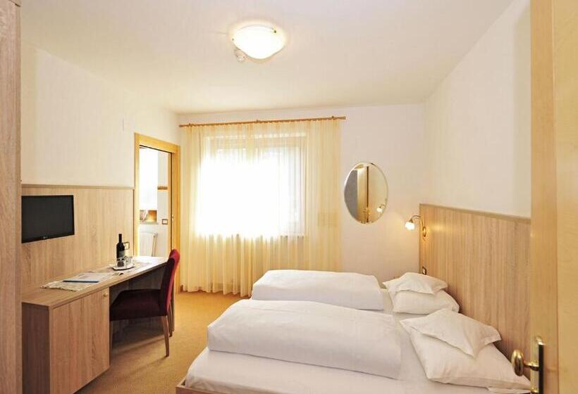 غرفة قياسية لذوى الاحتياجات الخاصة, Garni Appartement Gartenheim