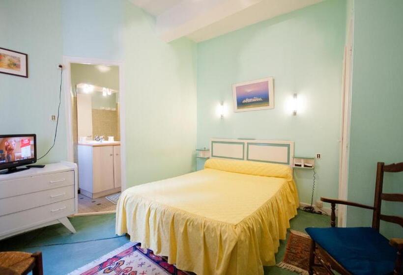 Номер Стандарт, Hôtel Saint Vincent