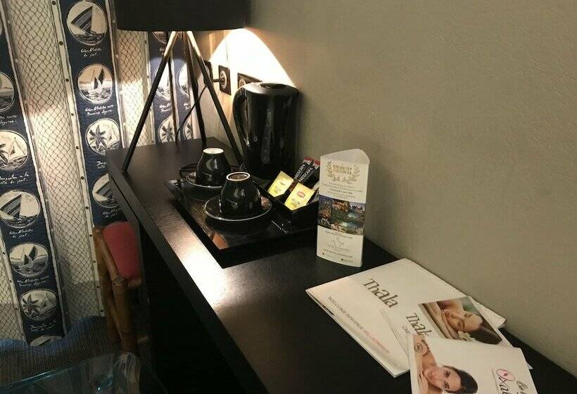 Номер Стандарт Вид на Море с Балконом, Le Thalassa Hôtel & Spa