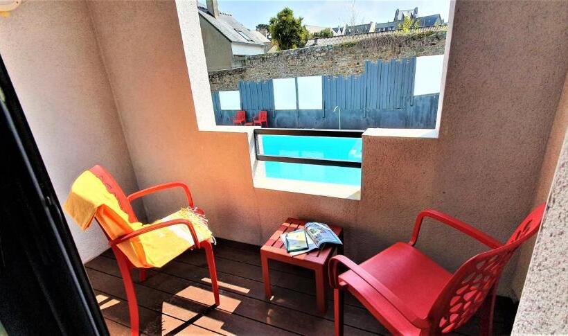 Номер Стандарт Вид на Бассейн, Le Thalassa Hôtel & Spa