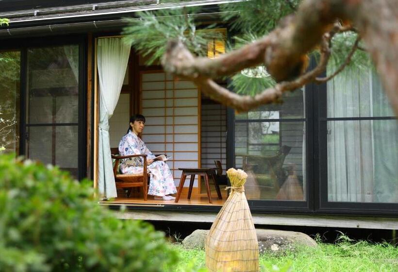 Quarto standard, Kamei No Yu