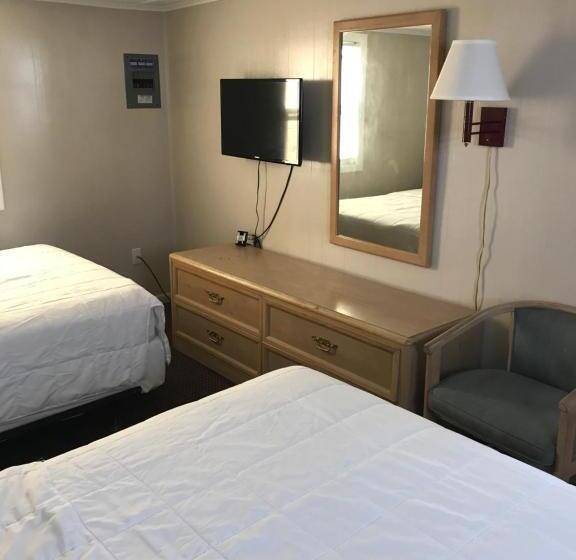 Полулюкс Повышенной Комфортности, The Admiral Hotel/motel