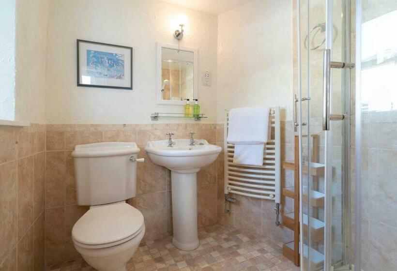 Апартаменты 1 Спальня, Barnes Fell Apartments