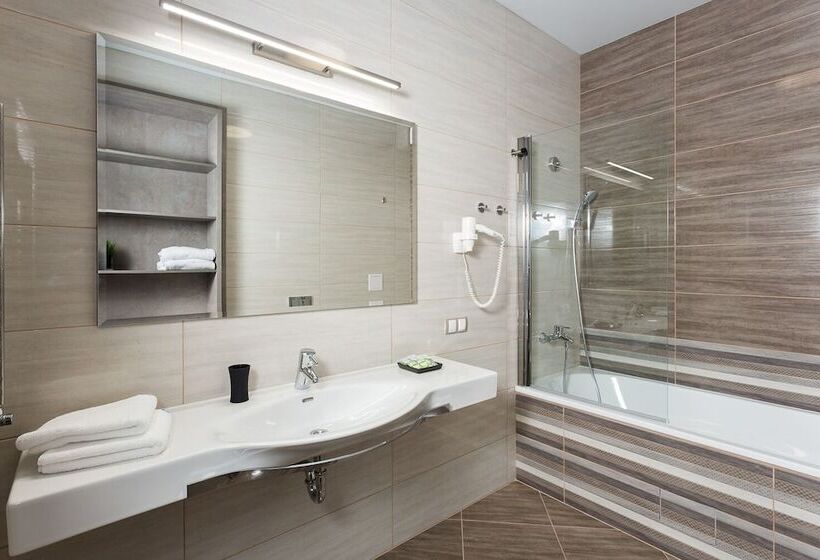 Люкс 2 Спальни, Boutique Hotel Paradox