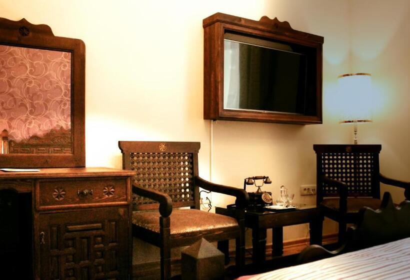 اتاق استاندارد, İsa Begov Hamam