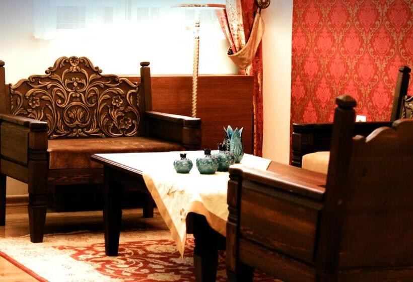 سوییت جونیور لوکس, İsa Begov Hamam